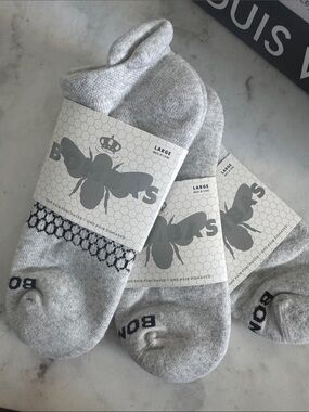 Bombas Men’s Low-Cut Athletic Socks - Light Gray